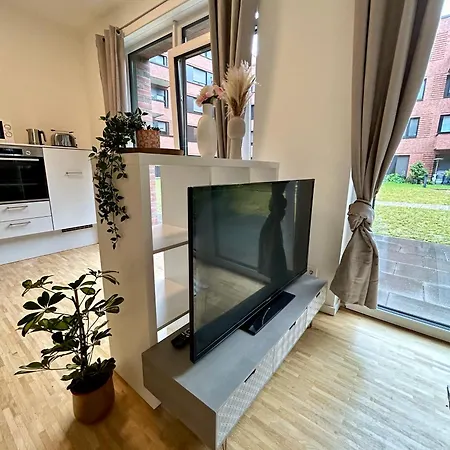 Wohlfuehl-apartment Mit Gemuetlicher Terrasse Daire Hannover