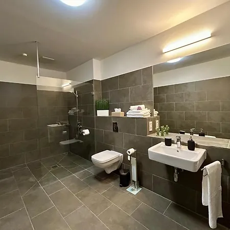 Daire Wohlfuehl-apartment Mit Gemuetlicher Terrasse Hannover