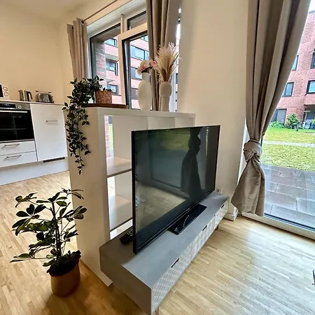 Wohlfuehl-apartment Mit Gemuetlicher Terrasse Apartment Hannover