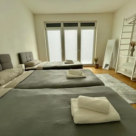 Wohlfuehl-apartment Mit Gemuetlicher Terrasse Apartment Hannover